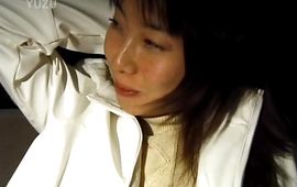 Lovable darling Kana Fujitani vigorously rides a palpitating trouser snake